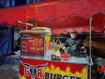 abang din gtr burger
