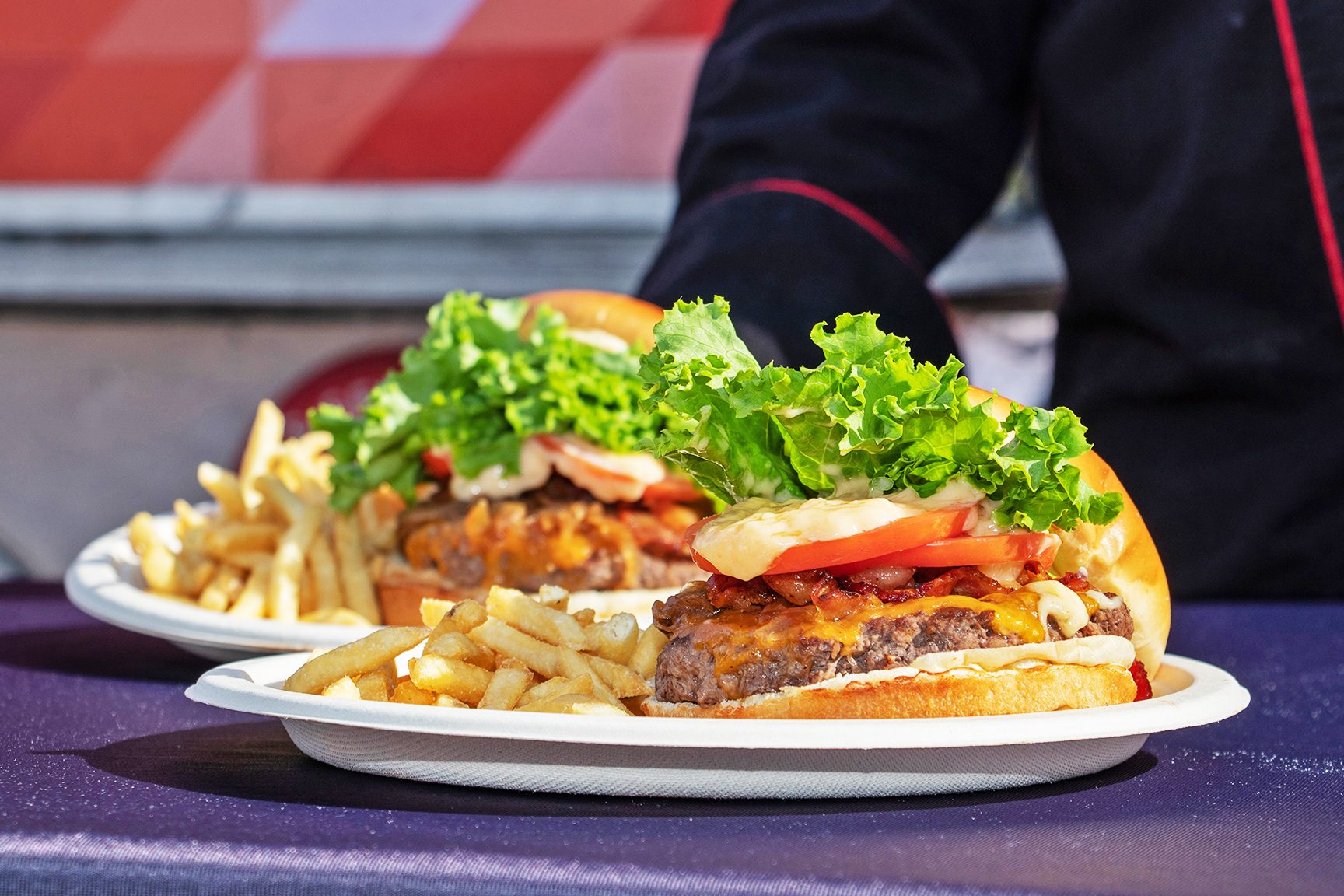 atuxgali burgers drinks