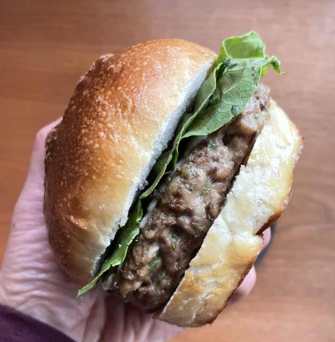 Burger Jawek Sutir Dok Cukuk! 1 burger jawek sutir dok cukuk