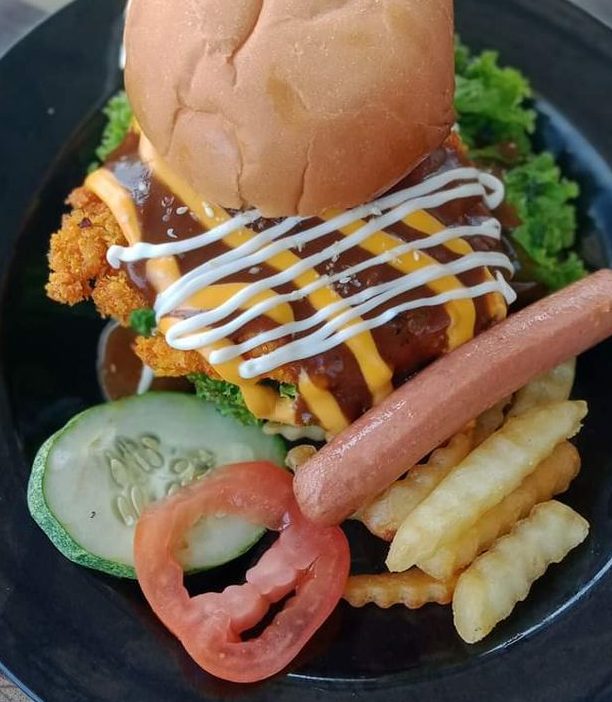 Burger Sempoi and Chicken chop 1 burger sempoi and chicken chop