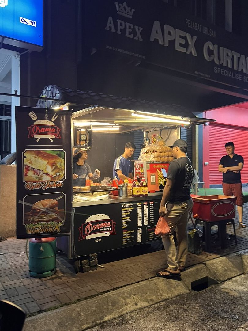 Burger Trailer Setia Alam 1 burger trailer setia alam
