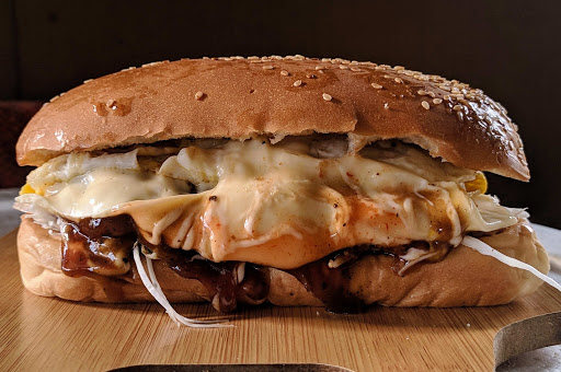 Burger Abe se western food and dalgona coffee