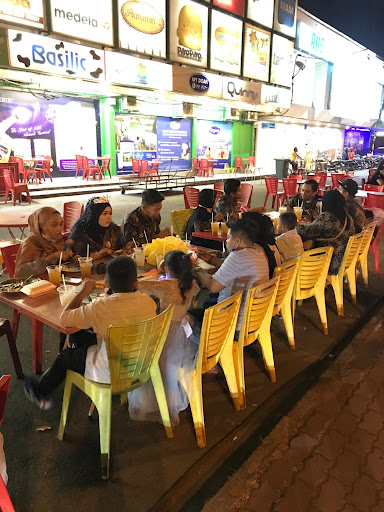 Dee Putra Burger Dee Putra Burger