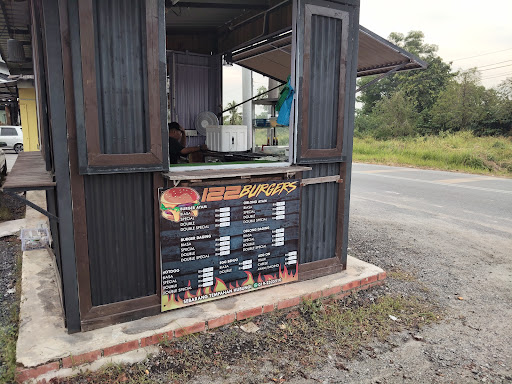 Izz burgers Izz burgers