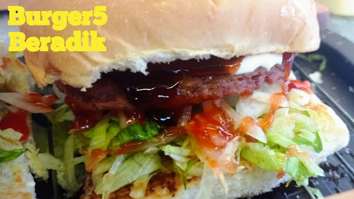 Burger 5 Beradik, Taman Arked Burger 5 Beradik, Taman Arked