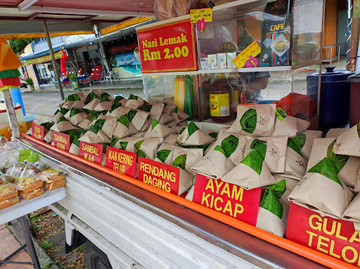 Nasi Lemak Abang Lori