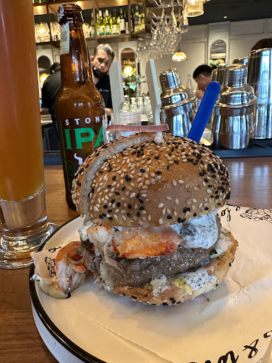 Burger & Lobster KLCC