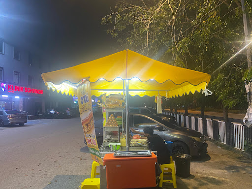 OTAI BURGER BATU BERENDAM