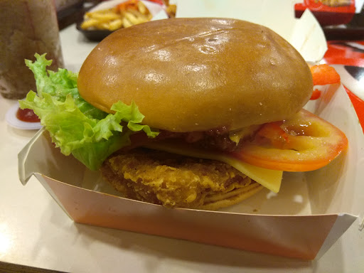 McDonald's Batu Berendam DT McDonald's Batu Berendam DT