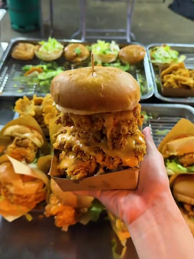 Burger Malas • Raja Uda Burger Malas • Raja Uda