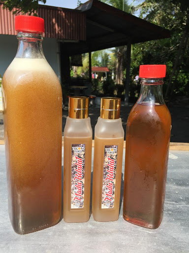 Madu Kelulut & Aryan Burger Kampung Tehel Madu Kelulut & Aryan Burger Kampung Tehel