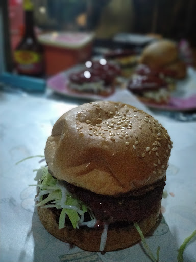 Kak Long Burger Station
