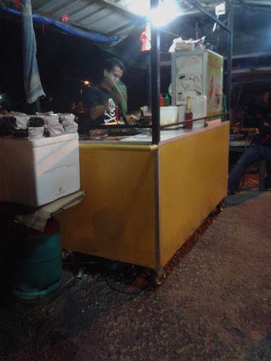 E One Burger (Burger Longkang) E One Burger (Burger Longkang)