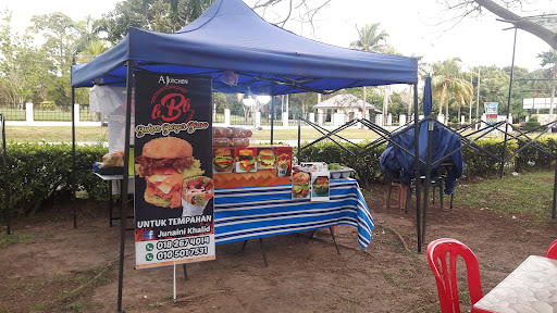 AJ KITCHEN BURGER (BUKAN BURGER BIASA)