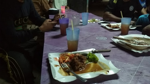Kedai Buger K, Ker