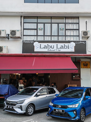 Labu Labi Restaurant & Cafe