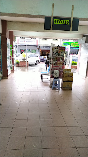 Kompleks gerai tanah rata