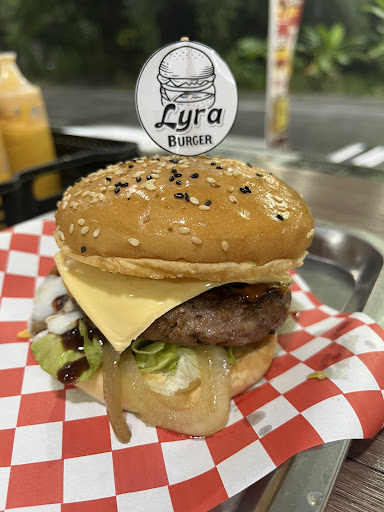Lyra Burger Lyra Burger
