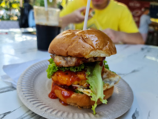 Andrew Burgers