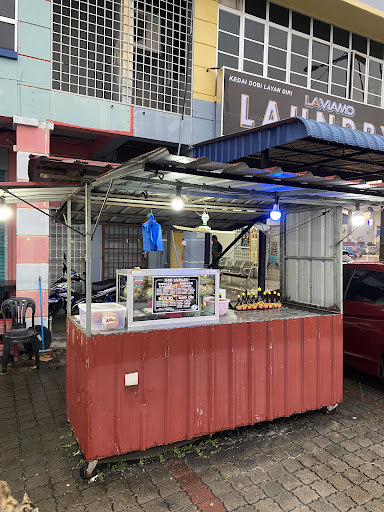 Bob Burger Bertam Putra