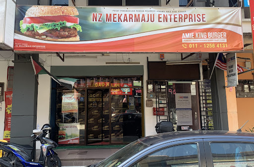 AMIE KING BURGER HQ