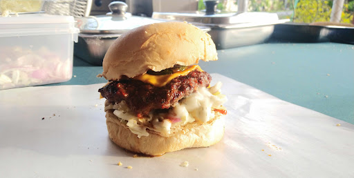 Diari Waktu Smoke Sandwich and Burger