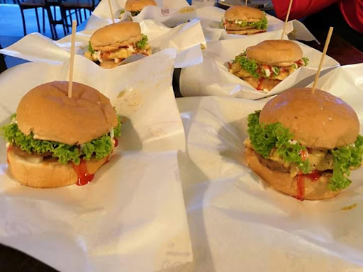 Piyoh Burger @ Damai Cafe