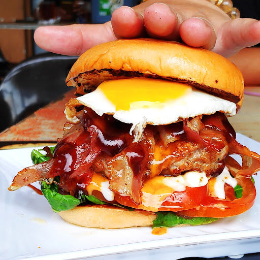 Akinabalu HITE burger Akinabalu HITE burger