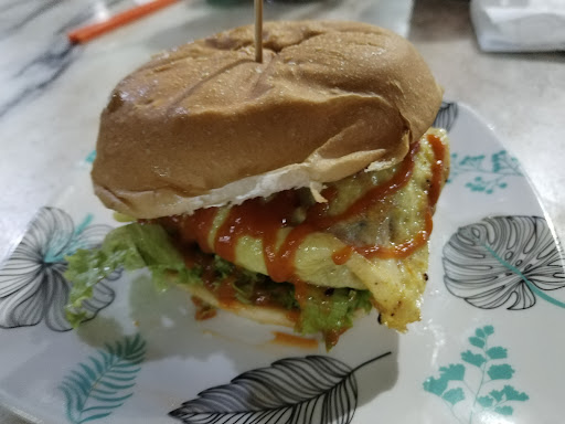 Pipin's Burger