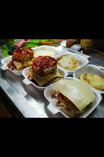 Burger D'tumpuk Station