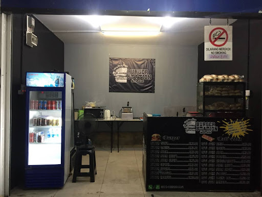 Burger Station @ 1 HomeWare Fajar