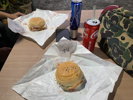 Yuwaiq Burger Yuwaiq Burger