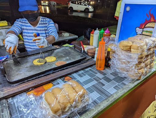 1st choice legend burger faiq batu tiga Kuching Sarawak 1st choice legend burger faiq batu tiga Kuching Sarawak