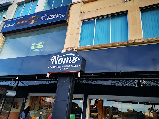 Noms Signature Noms Signature