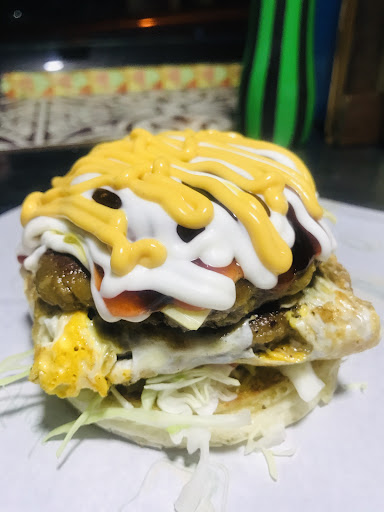 DEE HOMEMADE BURGER(Halal) DEE HOMEMADE BURGER(Halal)