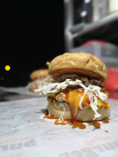 BURGER REVOLUTION MIRI