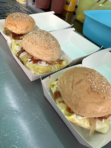 Klasik Maju Street Burger