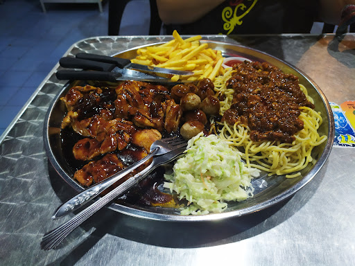 Petra Jaya Homemade Burger & Catering