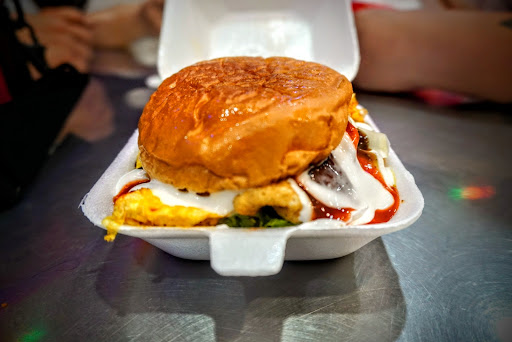 Adik Manis Burger