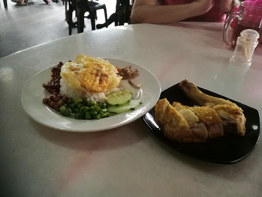 D'Nine Cafe / Batu Arang Cafe D'Nine Cafe / Batu Arang Cafe