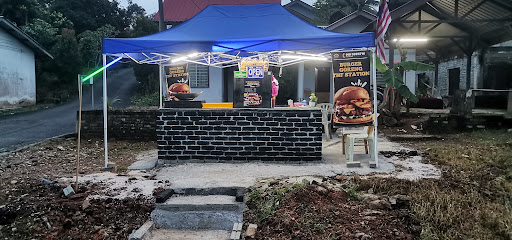 BURGER GORENG TNF STATION