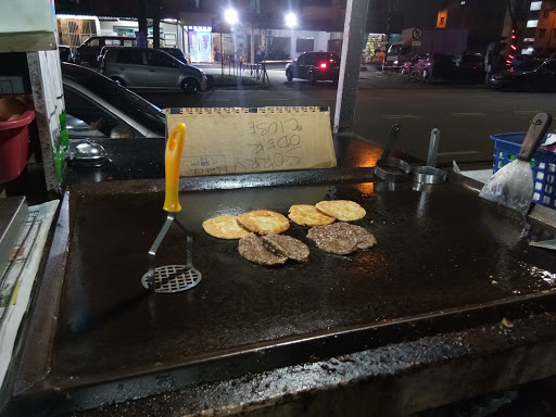the burger lejen & roti john the burger lejen & roti john