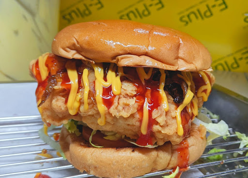Ninety⁹⁰ Burger