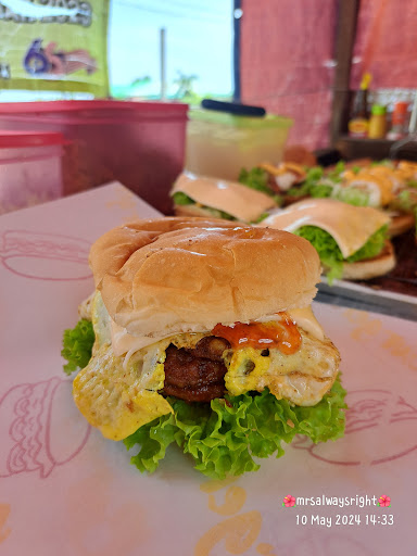Triple E Burger