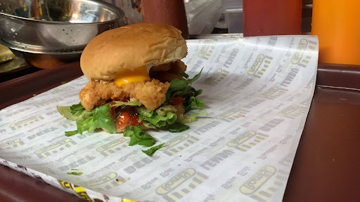 96 Ayam Crispy Burger