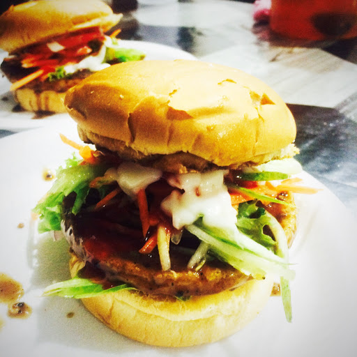RETRO BURGER MARANG RETRO BURGER MARANG