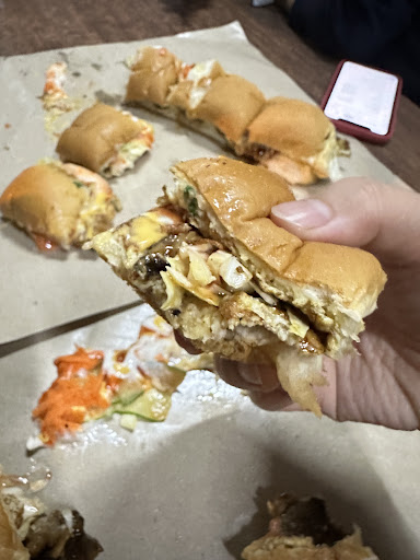 Burger & Roti John Mis Leya Burger & Roti John Mis Leya