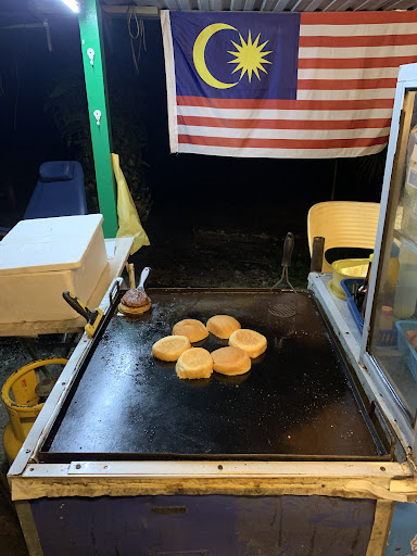 BURGER UBAI SELERA REMAJA