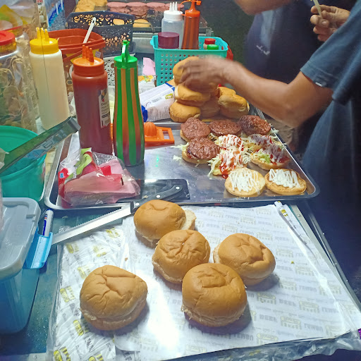 Papa Husin Burger (AZ Car Wash)