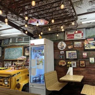 GARAGE CAFE 1 garage cafe